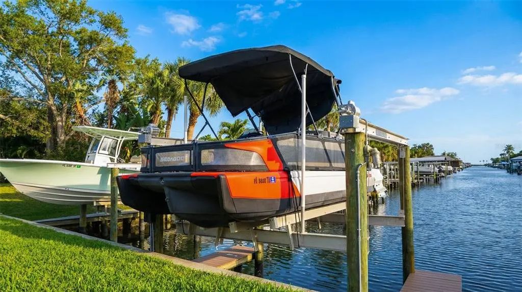 10 of 12 - 3904 Dana Shores Drive, TAMPA, FL