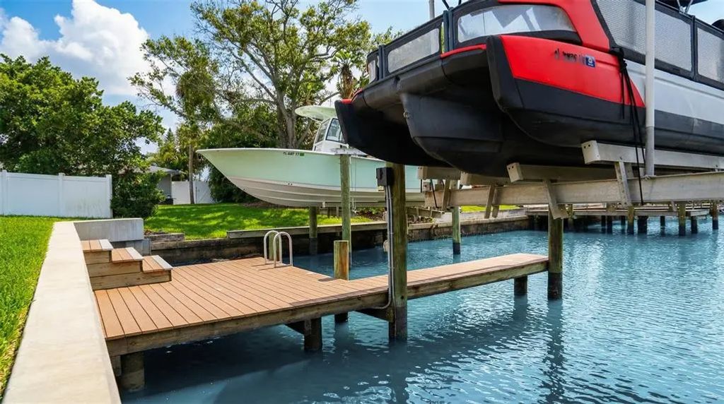 9 of 12 - 3904 Dana Shores Drive, TAMPA, FL