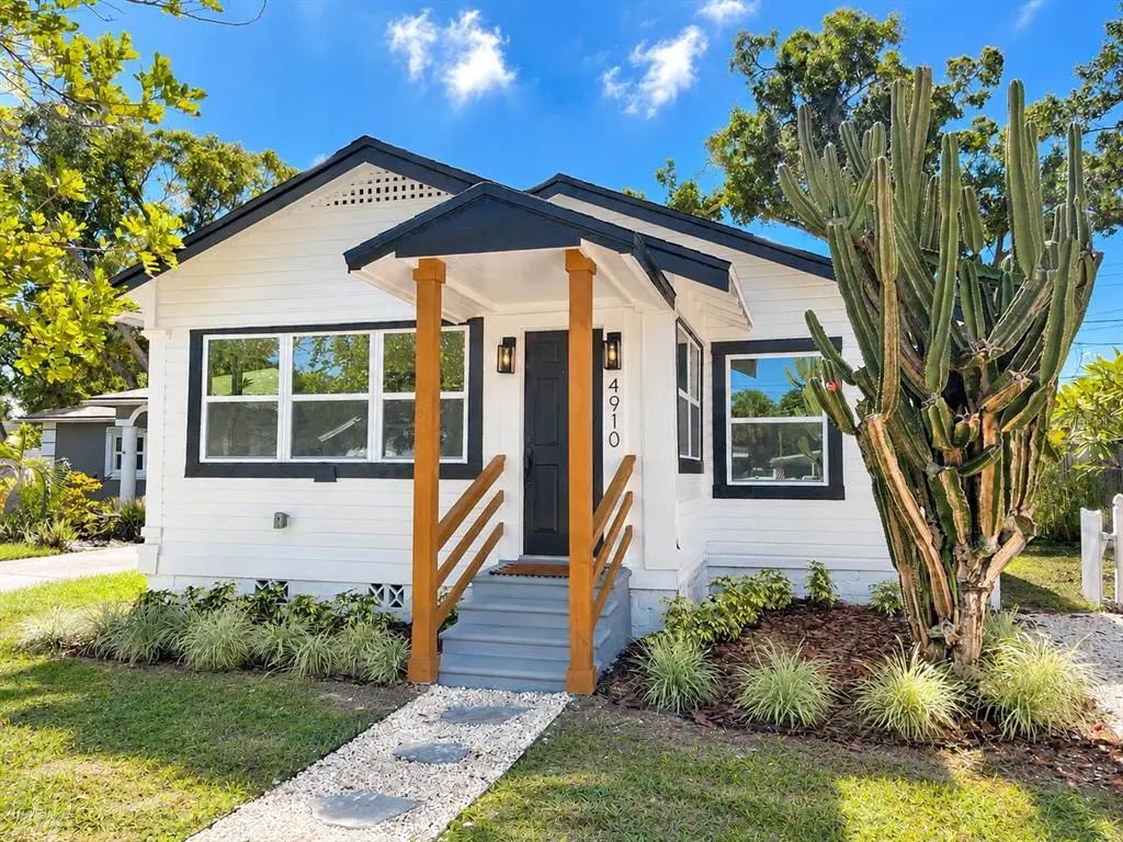 4910 Rosedale Place N, ST PETERSBURG