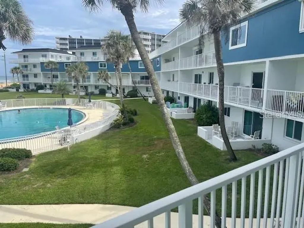 3510 S Ocean Shore Boulevard 215, FLAGLER BEACH