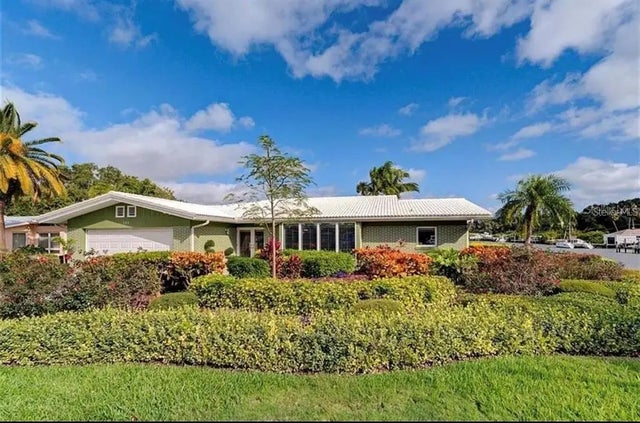 502 Palm Drive, LARGO