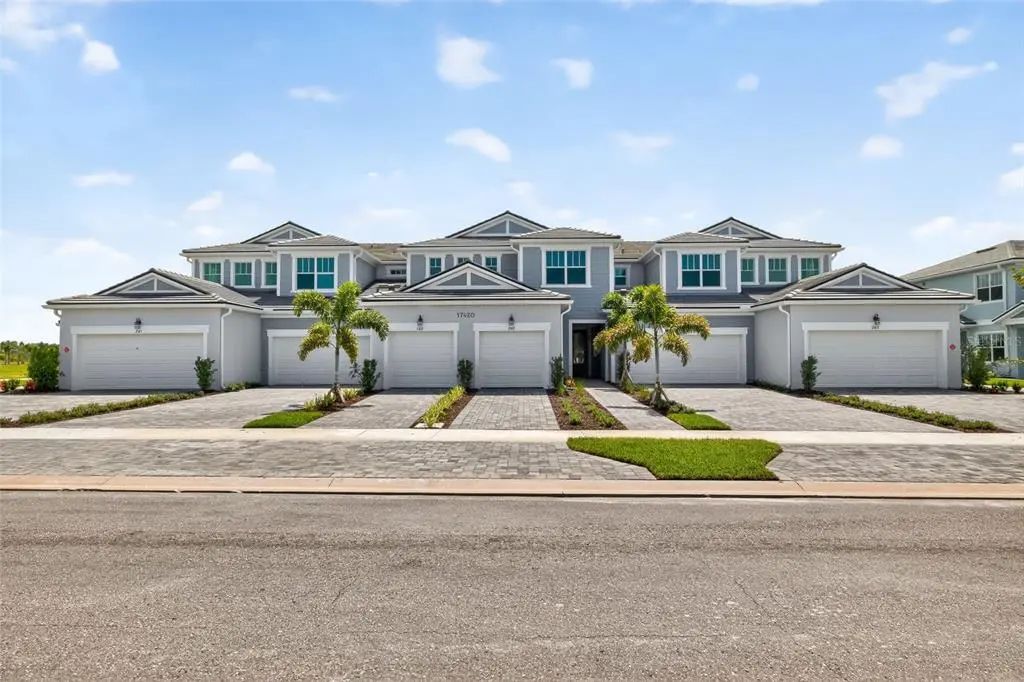 17405 Moonflower Drive 101, VENICE