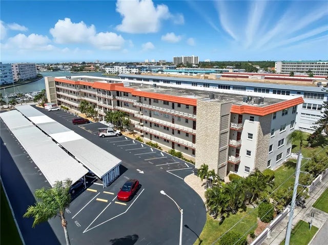 3114 59th Street S 302, GULFPORT