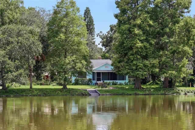 5803 Roberta Circle, TAMPA