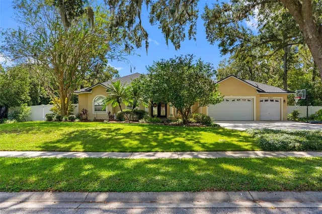 121 Myrtle Ridge Road, LUTZ