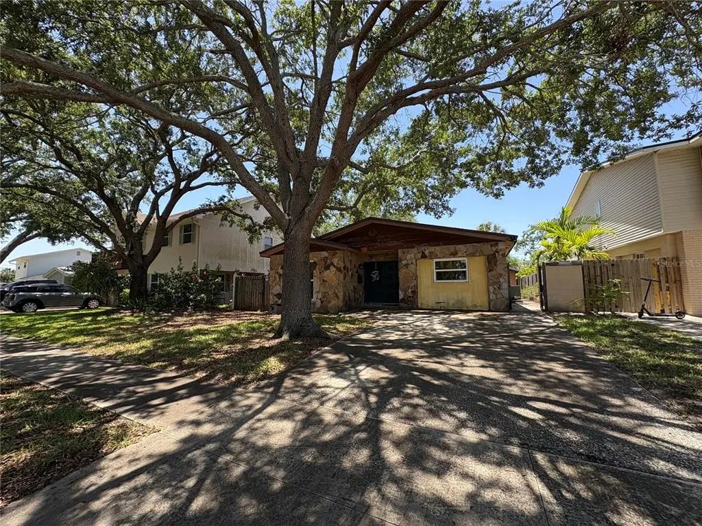 484 Itasca Avenue, TAMPA