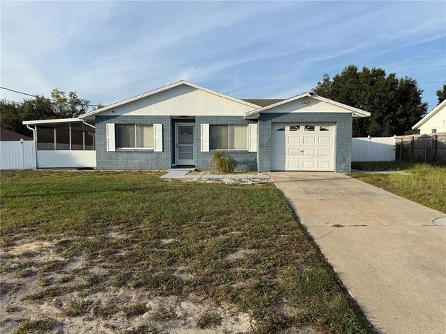 1594 Monica Street, DELTONA