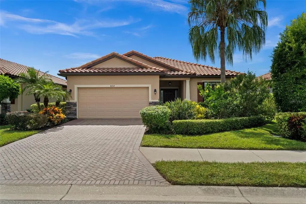 8212 36th Street E, SARASOTA