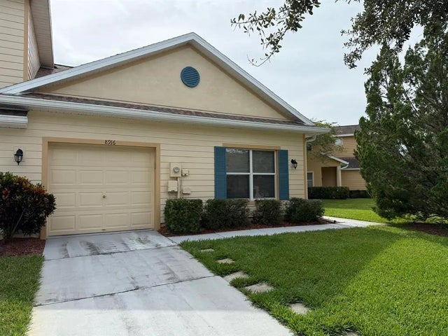 8916 Iron Oak Avenue, TAMPA