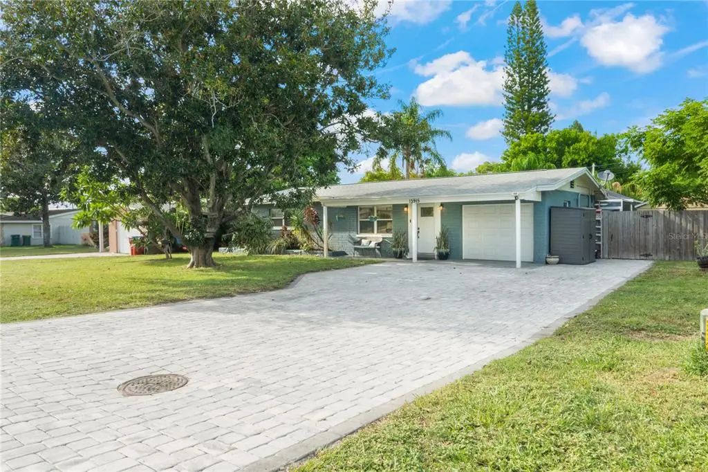 13915 94th Avenue, SEMINOLE