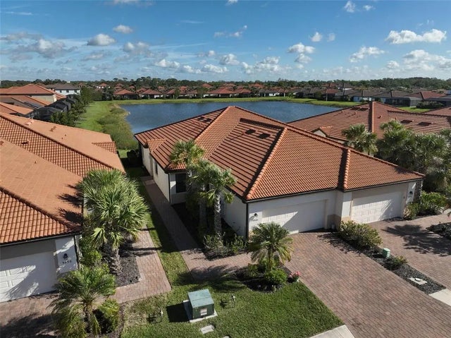 9900 Haze Drive, VENICE