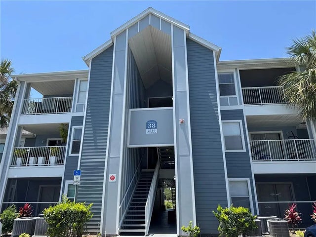 2516 Grassy Point Drive 210, LAKE MARY