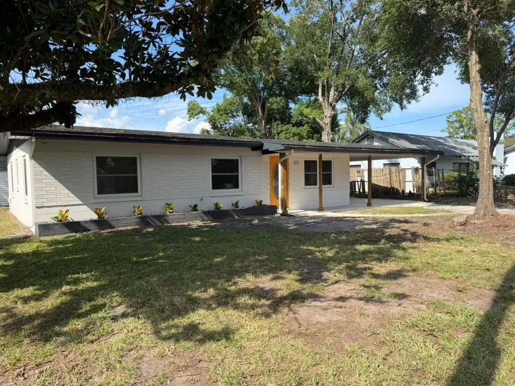 209 Plaza Oval, CASSELBERRY