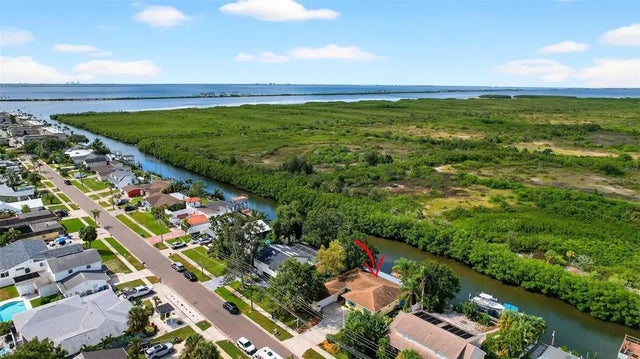 4624 Bay Crest Drive, TAMPA