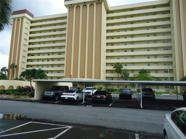 4550 Cove Circle 908, ST PETERSBURG