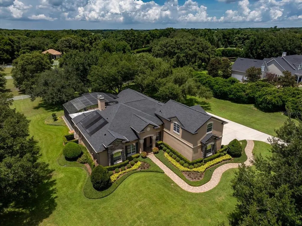 250 Kentucky Blue Circle, APOPKA