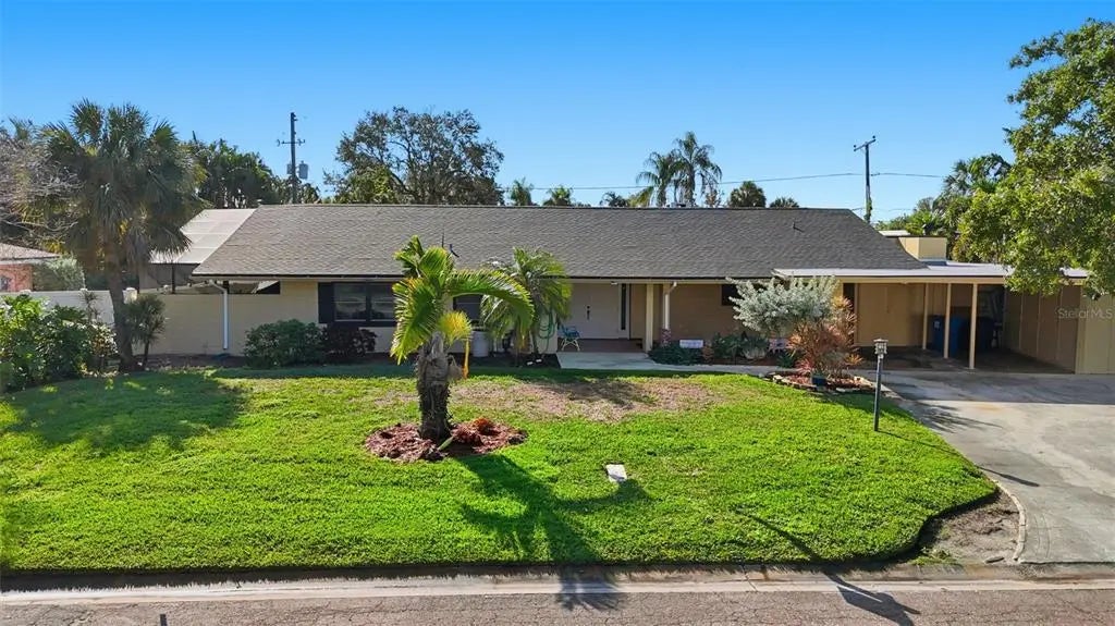 3944 49th Avenue S, ST PETERSBURG