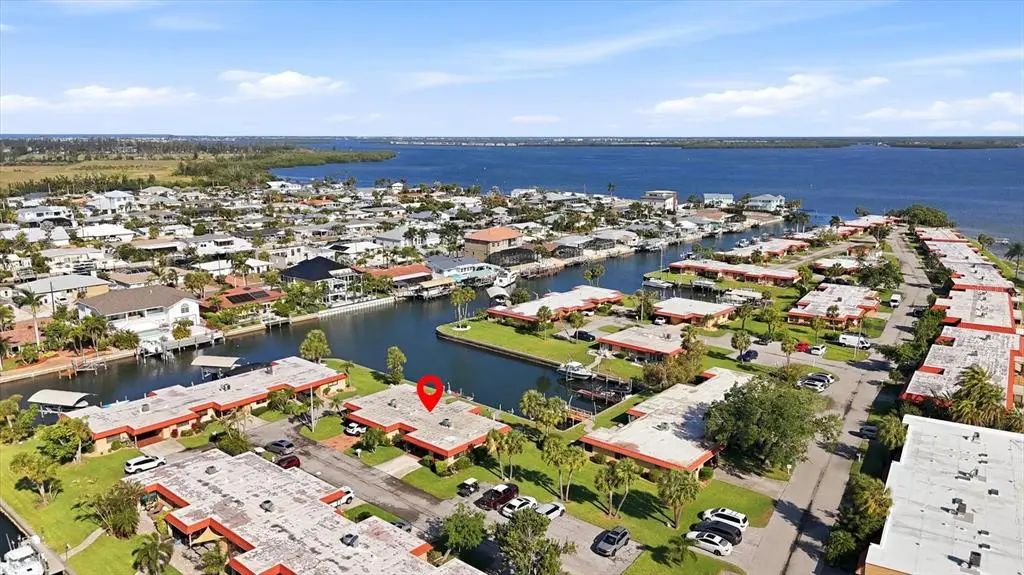 9528 Antiqua Cove 9528, BRADENTON