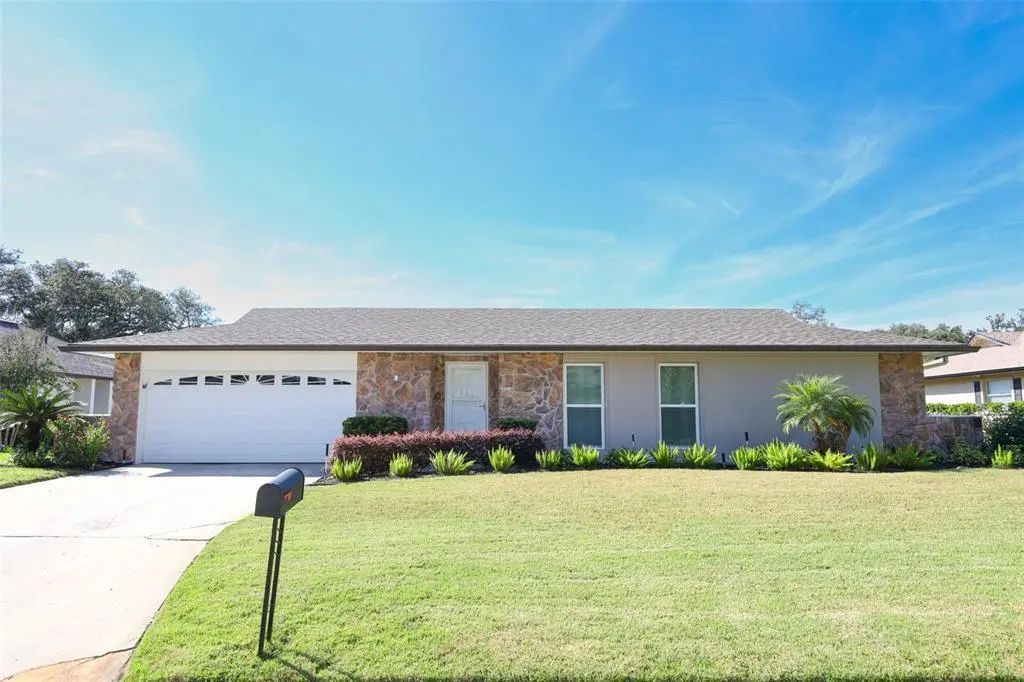 205 W Cumberland Circle, LONGWOOD