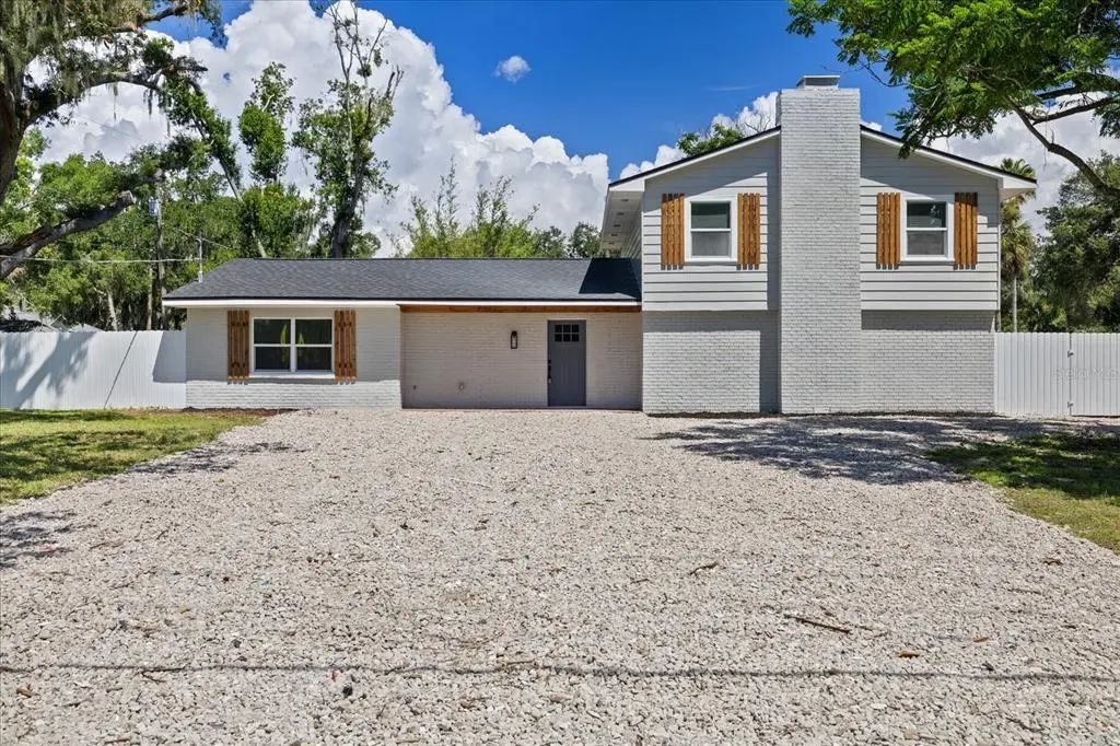 11002 Riverview Drive, RIVERVIEW
