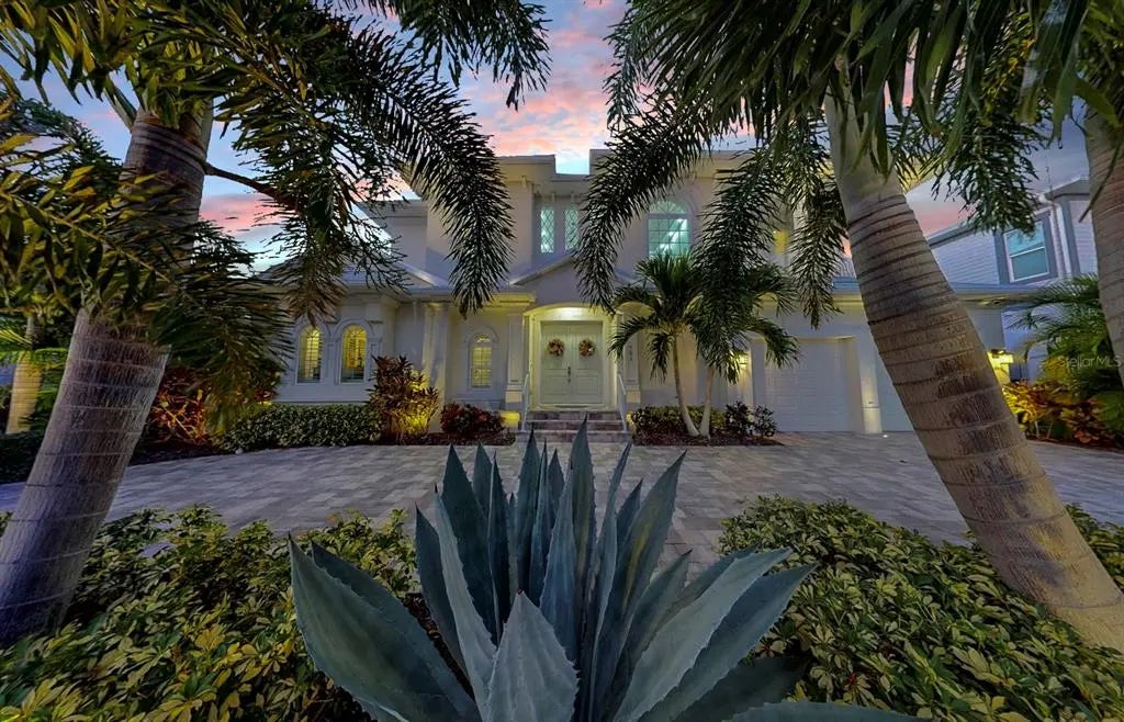 701 Pinckney Drive, APOLLO BEACH