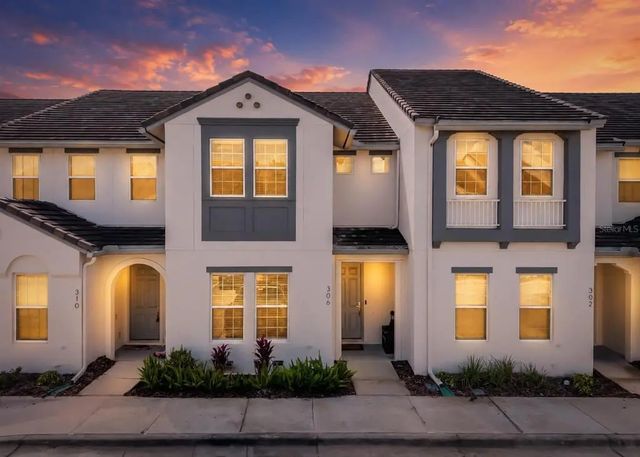 306 Captiva Drive, DAVENPORT