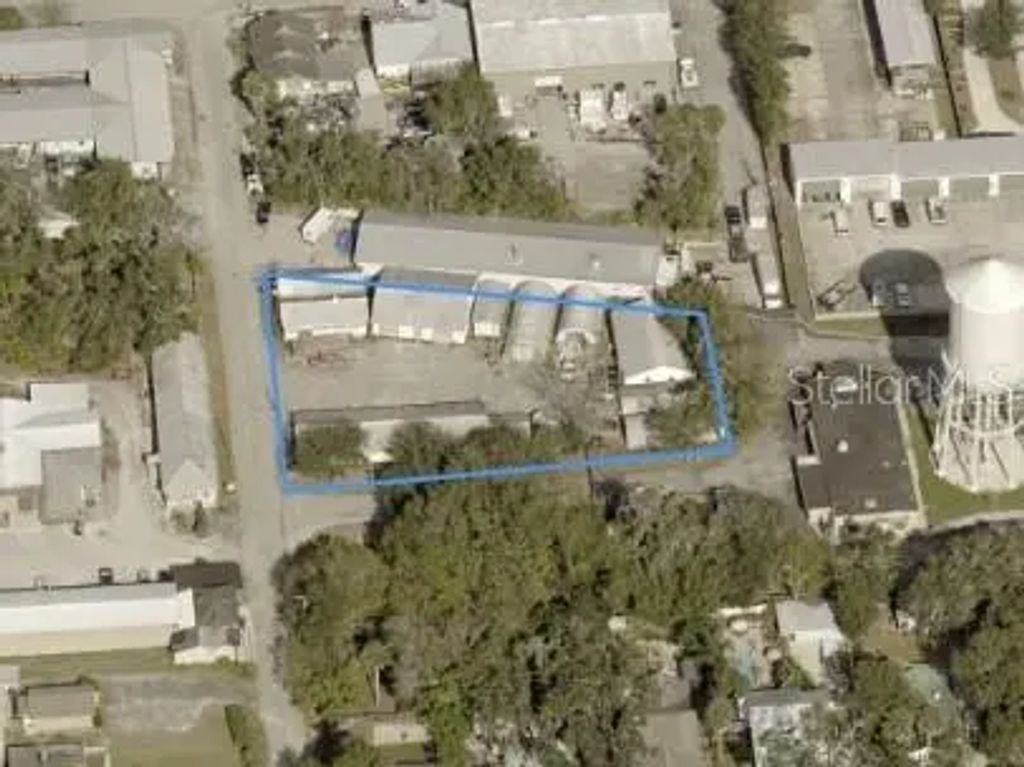 323 N Delaware Avenue 9, DELAND