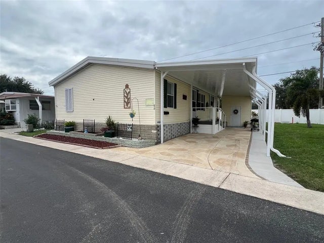 88 Pindo Palm Street W, LARGO