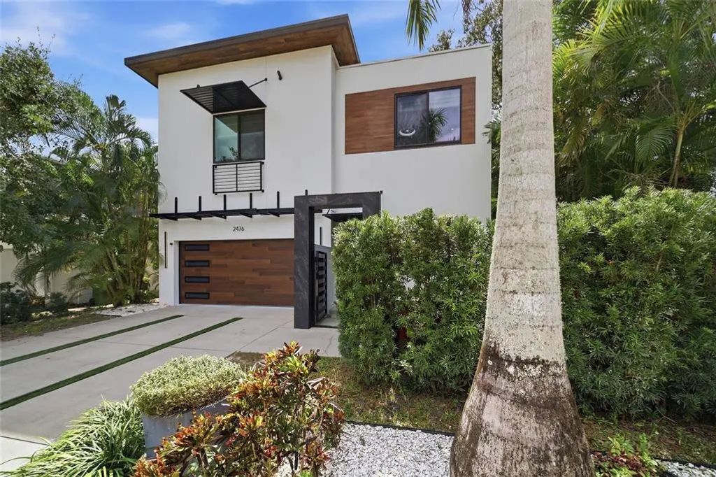 2476 Floyd Street, SARASOTA