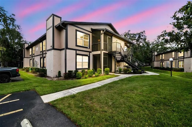 4013 Dream Oak Place 202, TAMPA