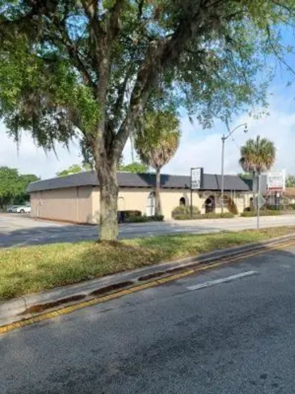 1302 N Main Street, KISSIMMEE