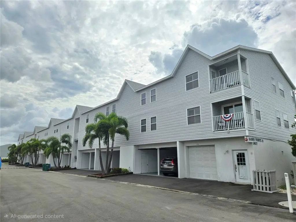 3607 E Bay Drive 206, HOLMES BEACH