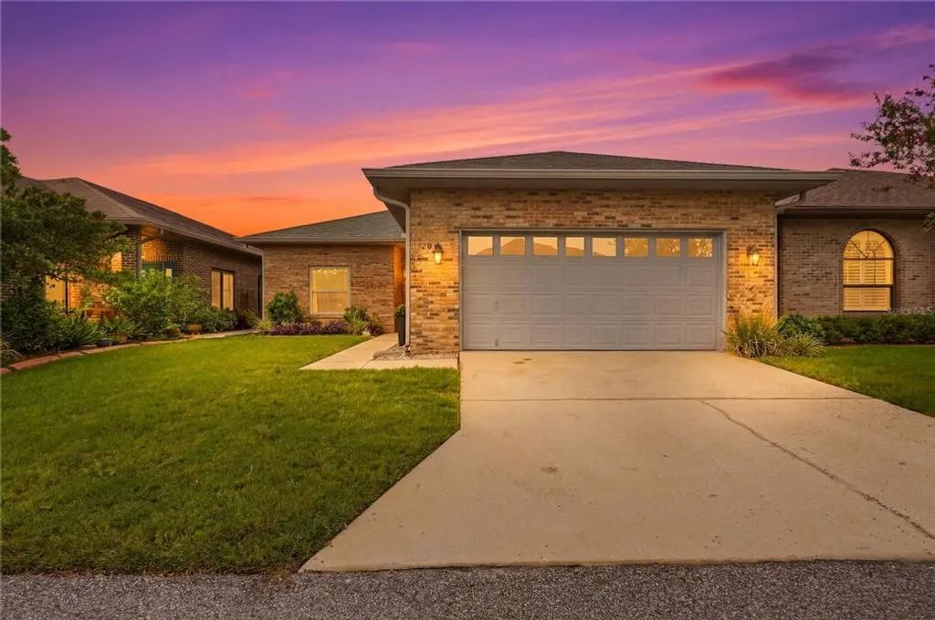 730 Martinique Circle, LAKELAND