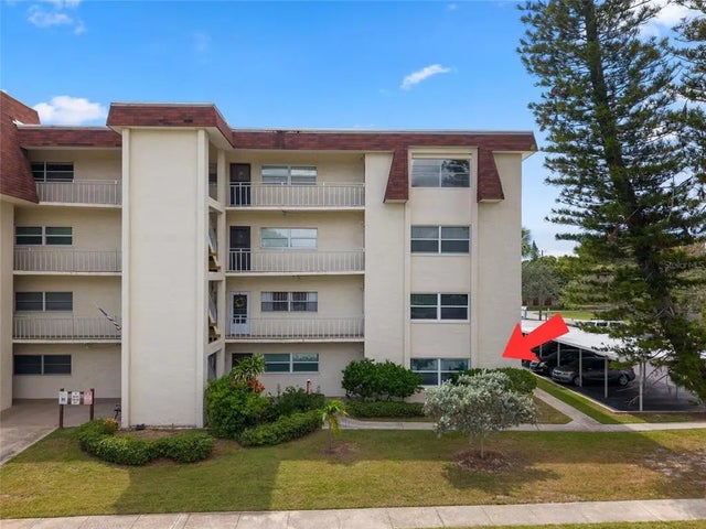 209 Ne Lincoln Circle N 109, ST PETERSBURG