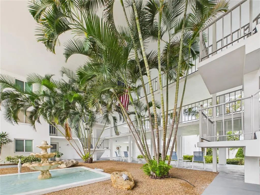 50 Harbor View Lane 18, BELLEAIR BLUFFS