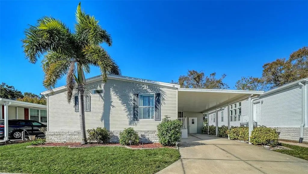 112 Oakwood Boulevard W, SARASOTA
