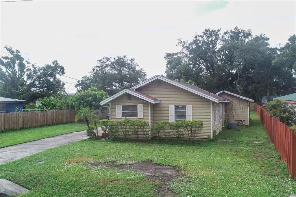 8107 E 19th Avenue, TAMPA