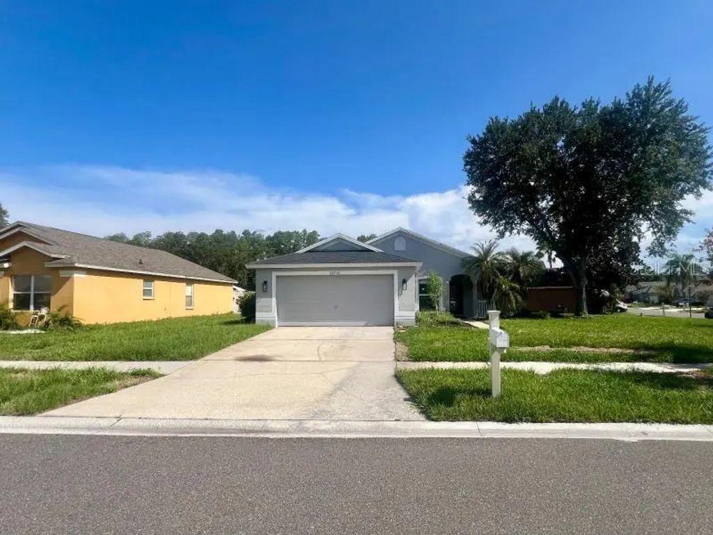 30936 Burleigh Drive, WESLEY CHAPEL