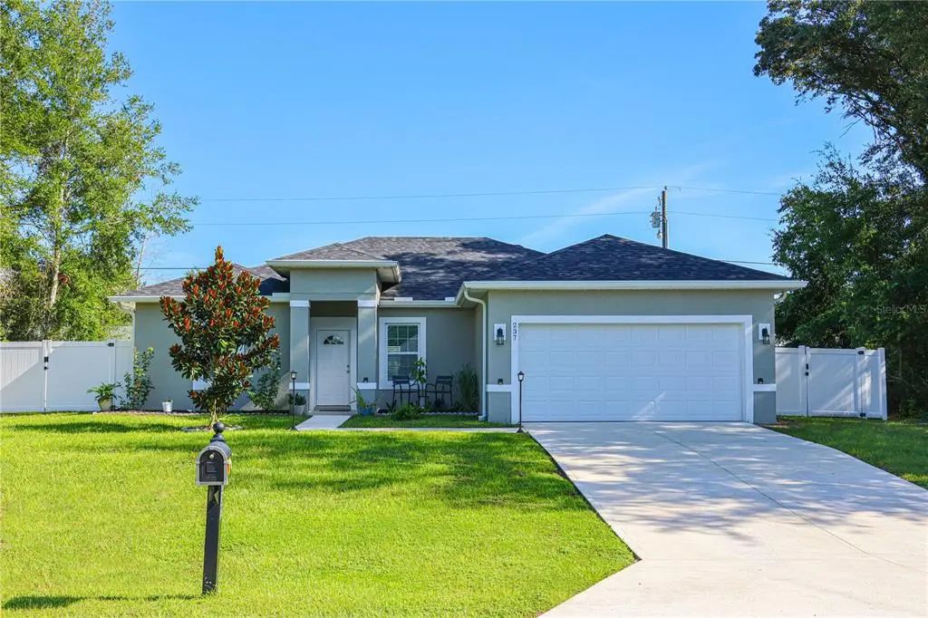 237 Marion Oaks Trail, OCALA
