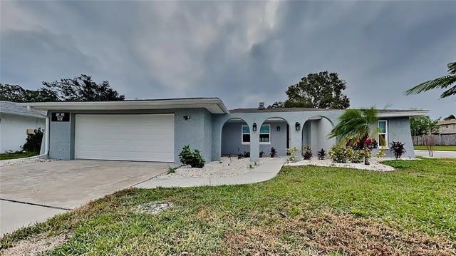 1701 Hibiscus Circle S, OLDSMAR