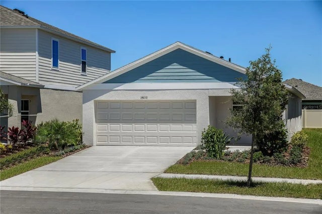 4712 Rolling Lake Lane, DAVENPORT
