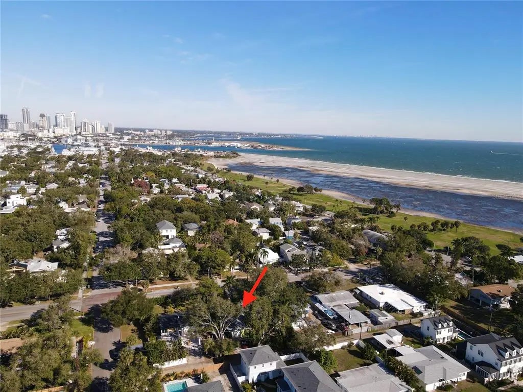 220 22nd Avenue Se, ST PETERSBURG