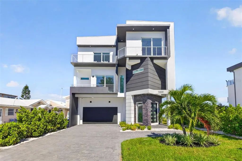10209 Gulf Boulevard, TREASURE ISLAND