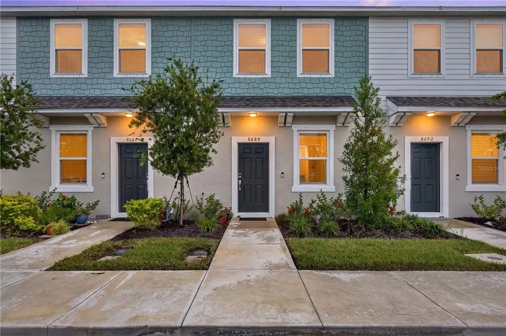 8688 Daybreak Street, SARASOTA