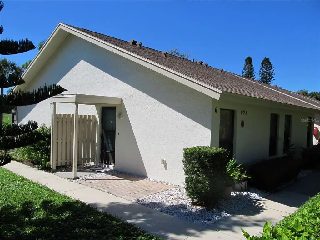 1023 Capri Isles Boulevard 6, VENICE