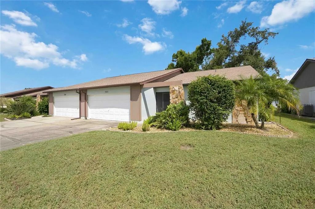 306 Persimmon Street 306, ENGLEWOOD