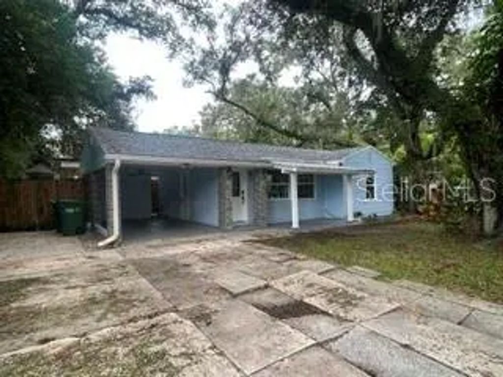 2103 E Howell Street, TAMPA