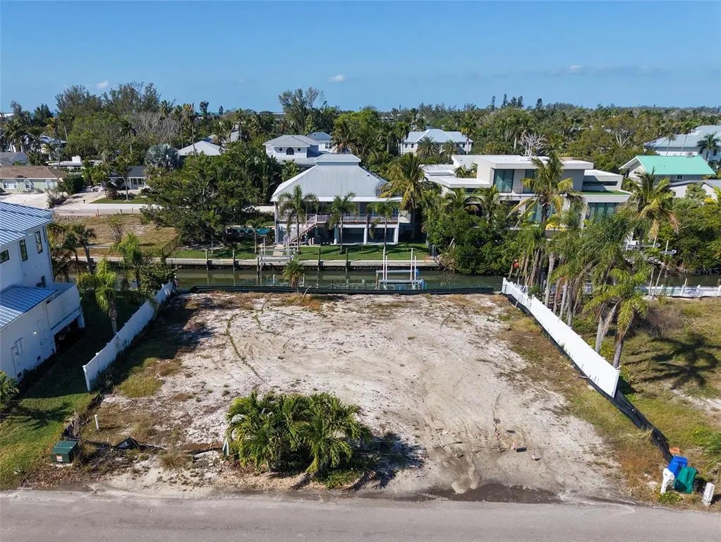 579 Bayview Drive, LONGBOAT KEY