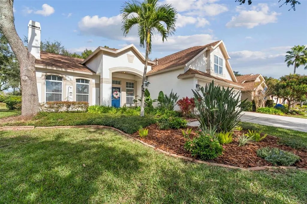 10122 Whisper Pointe Drive, TAMPA
