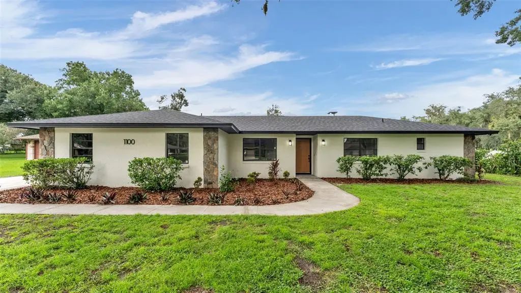 1100 Hammock Shade Drive, LAKELAND